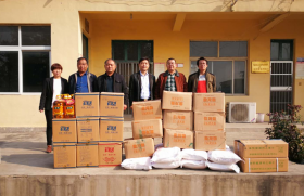 歡度重陽(yáng)節(jié)，愛(ài)心獻(xiàn)夕陽(yáng)